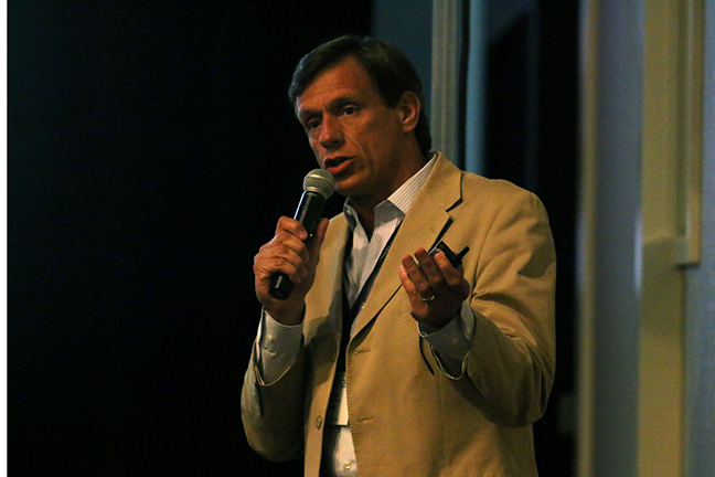 JaimeCamaraCreixell_PetStar / Jared Paben