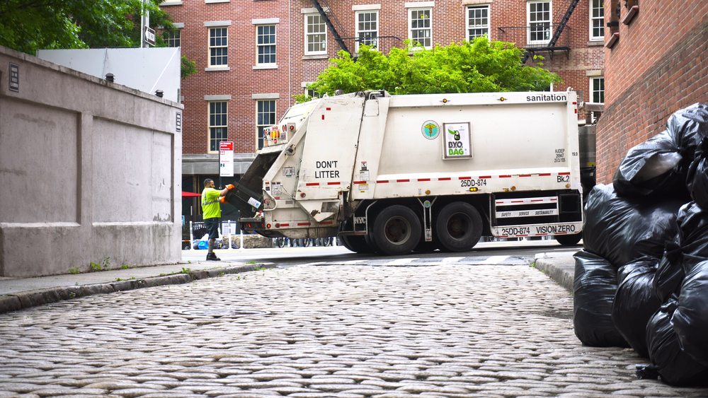 NYC garbage truck / BravoKiloVideo, Shutterstock