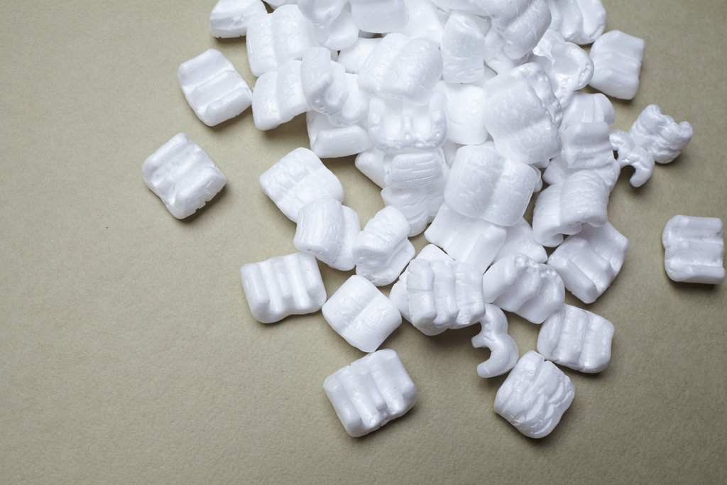Packing Peanuts / Denis_Vrublevski, Shutterstock