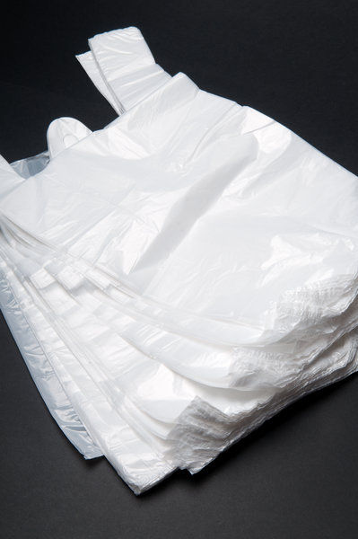 plastic bags / Lorena_Fernandez, Shutterstock