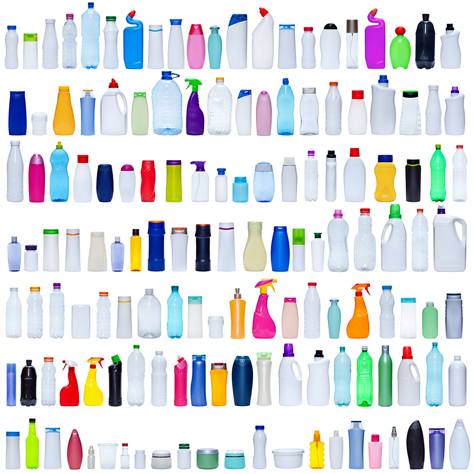 PlasticBottles / Nagy-Bagoly Arpad, Shutterstock
