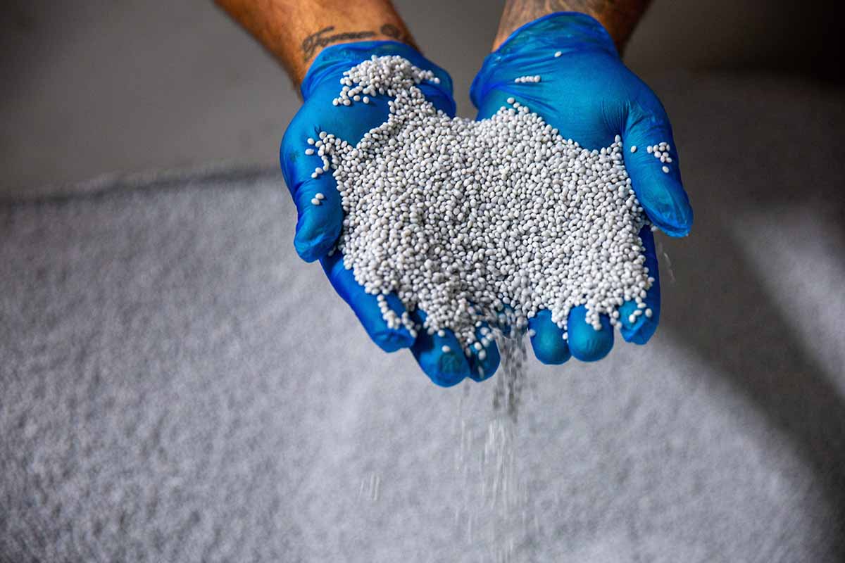 Water bottler to build second recycling operation