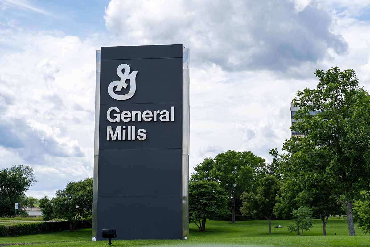 Shareholders of food industry giant push to reduce plastic use