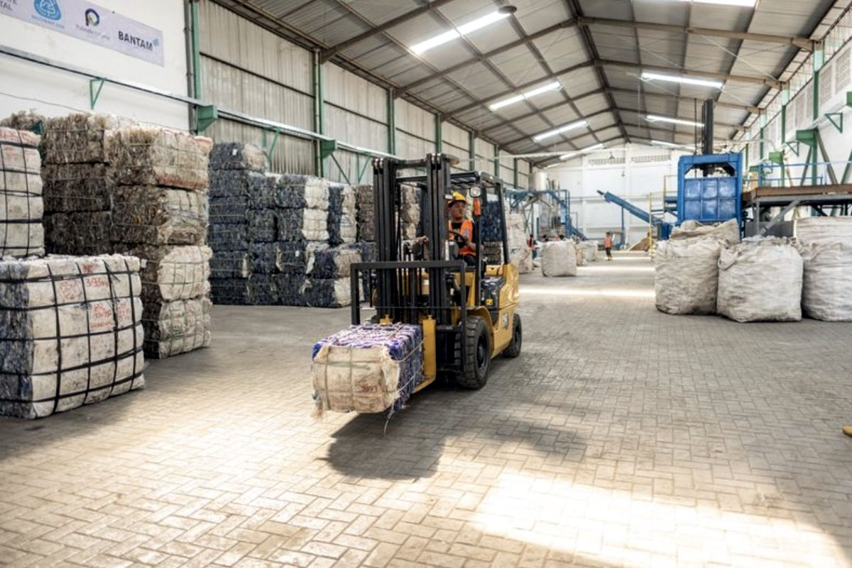 US-supported PET facility opens in Indonesia