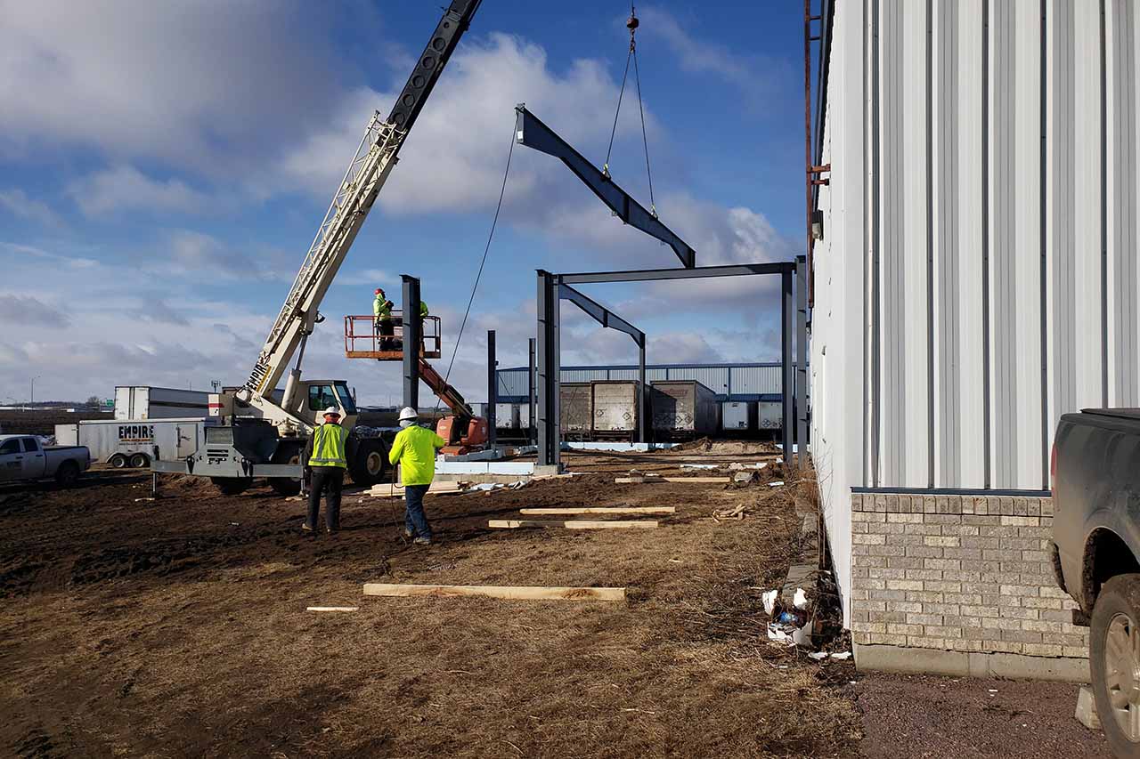 Electronics processor plans expansion into new space