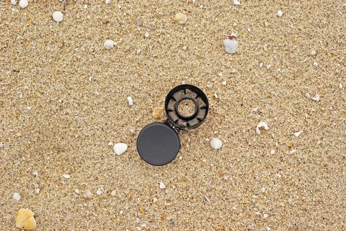 Groups break down the material mix of marine debris