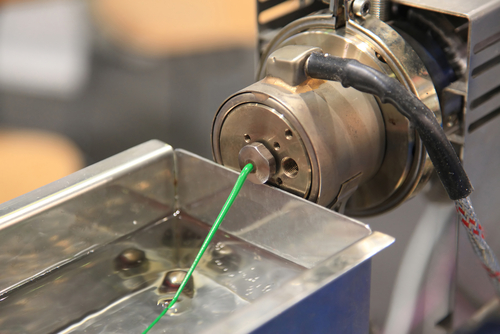 Particle additive yields plastics recycling benefits via ‘tumbling mixing blades’