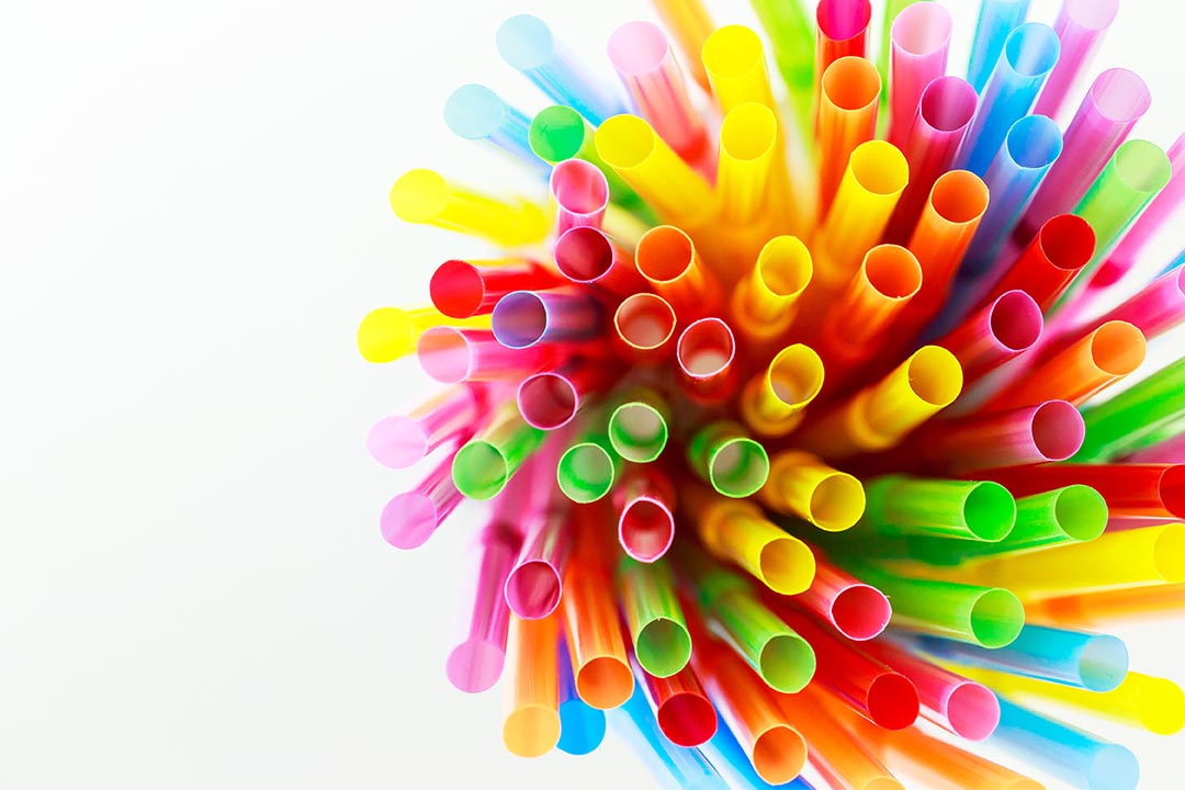 EU leaders approve single-use plastics law