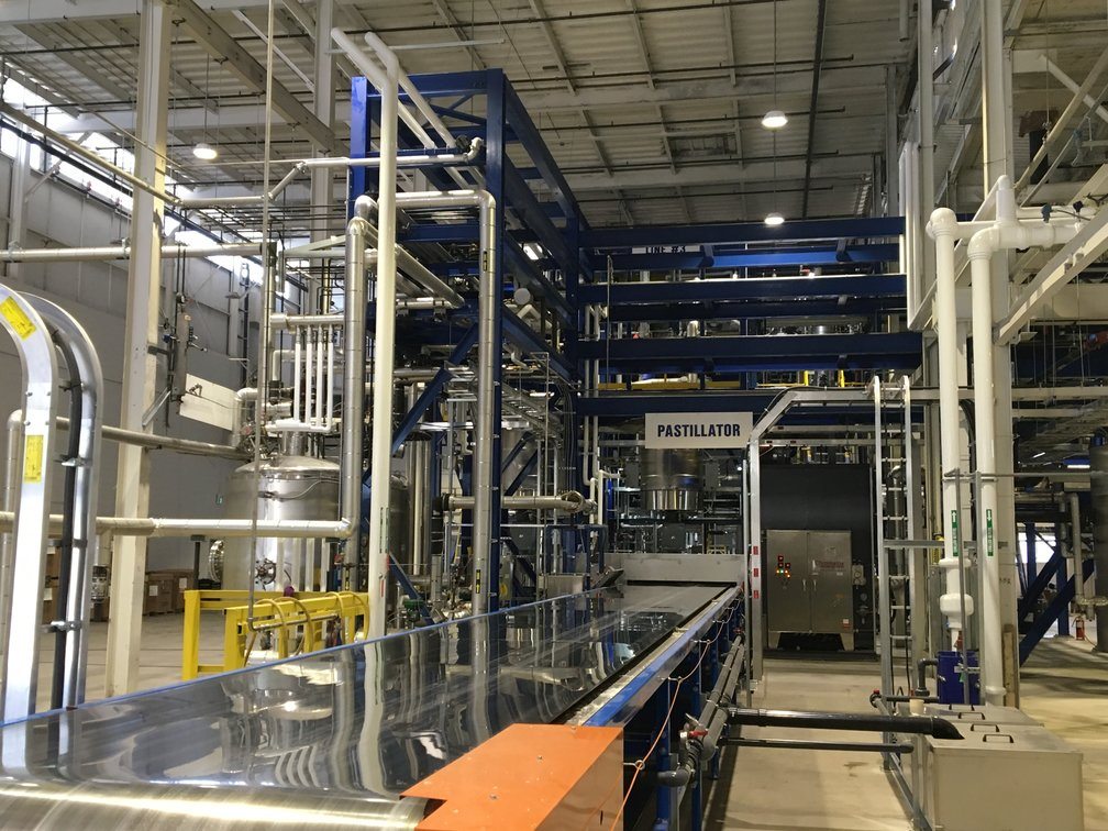 Transforming low-value plastics into high-value waxes