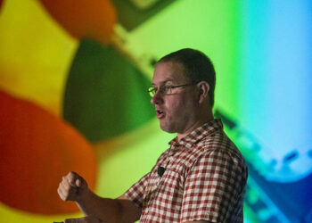 HP and iFixit talk obstacles to repair