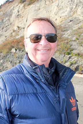 Bob Akers