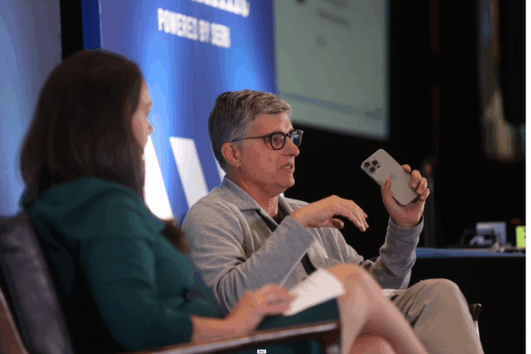 Apple talks device repair at industry summit