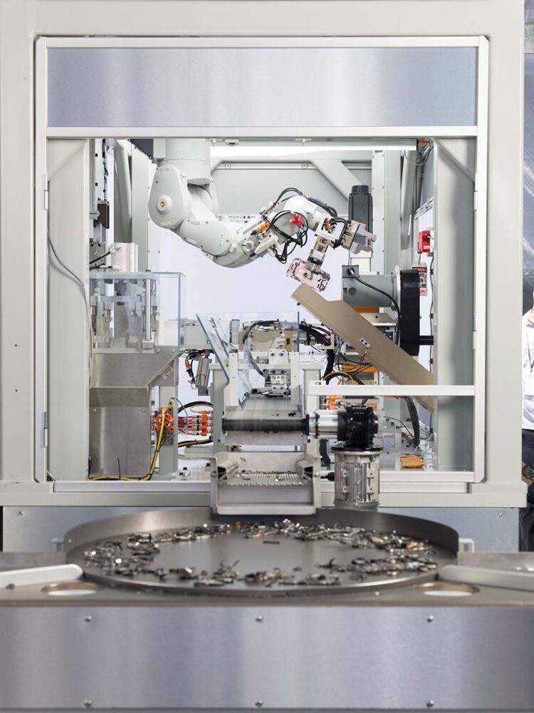 Apple rolls out robot for iPhone dismantling