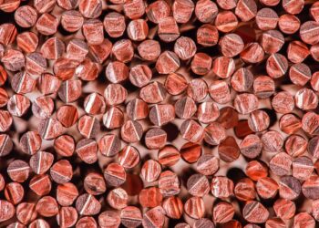 Close up view of copper wire ends.