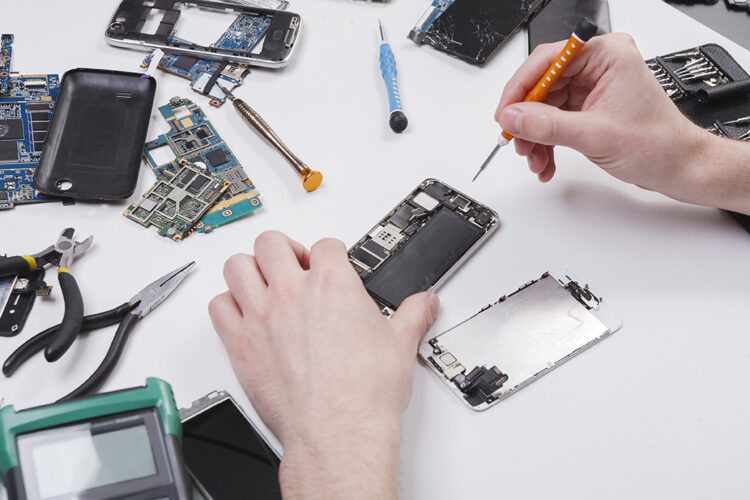 California battery-bearing device rulemaking continues