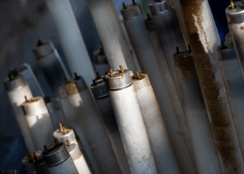 CDC offers tips to avoid e-scrap mercury exposure