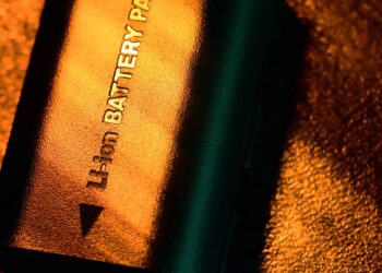 EV battery recycler raises funds for facility