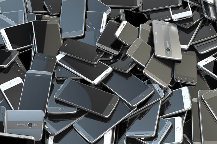 Phone shipments and demand expected to decline