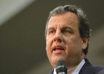 NJ governor Christie considers e-scrap legislation