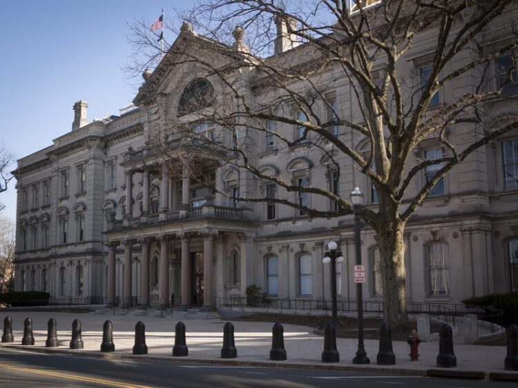 Bill to update New Jersey e-scrap program heads to governor