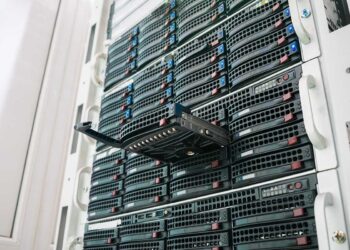 Server with one drive to be replaced.