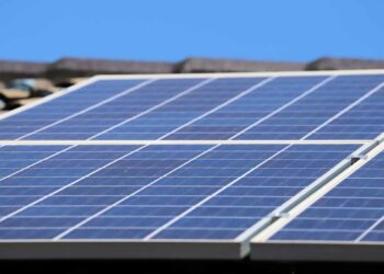 Solar panel recycler expands with eye on glass