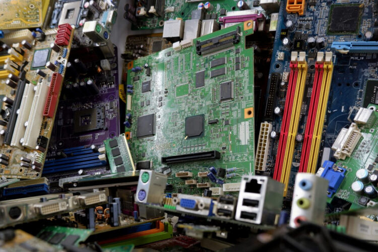 E-scrap export pause urged to keep rare earth scrap in US